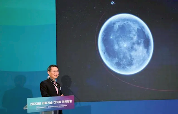 位列世界第七，韩国首个月球探测器成功入轨