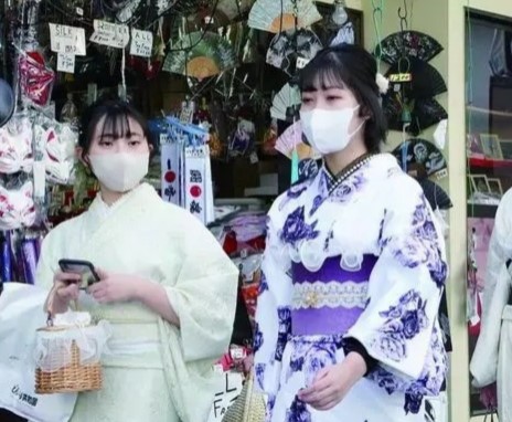 日本超半数人员称，“将与此前一样佩戴口罩”（2023日本戴口罩）
